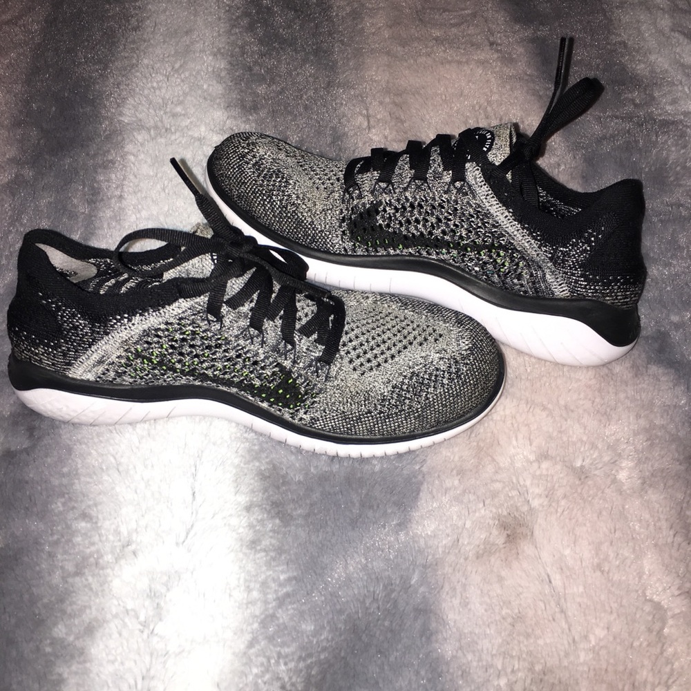 2018 Nike free RN Flynit!!